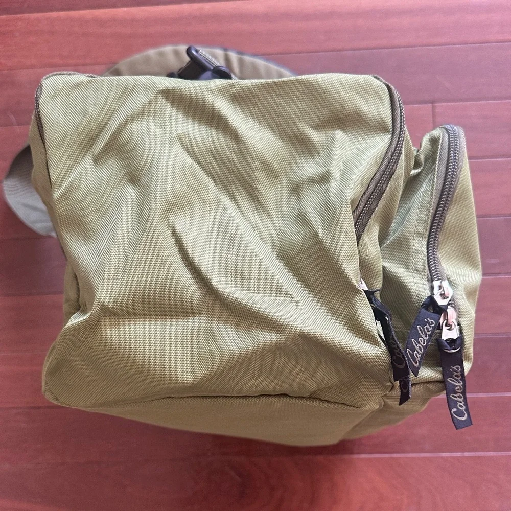 Cabela's Olive Green Men's Small Duffel Bag with Multiple Zip Pockets
